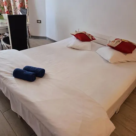 Apartment Azizi - Center Piscina Navodari