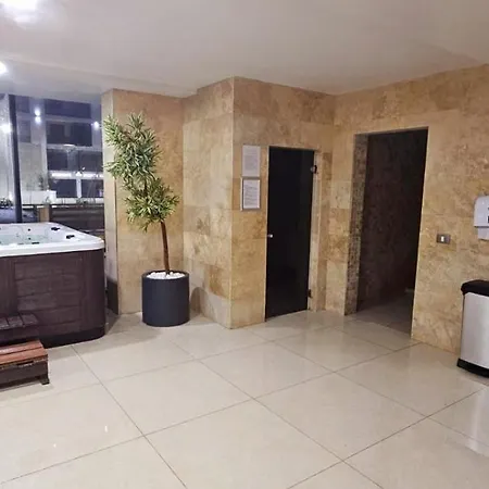 Apartment Azizi - Center Piscina *