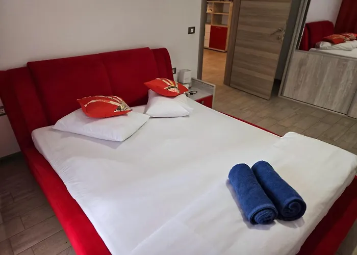 Apartment Azizi - Center Piscina Navodari